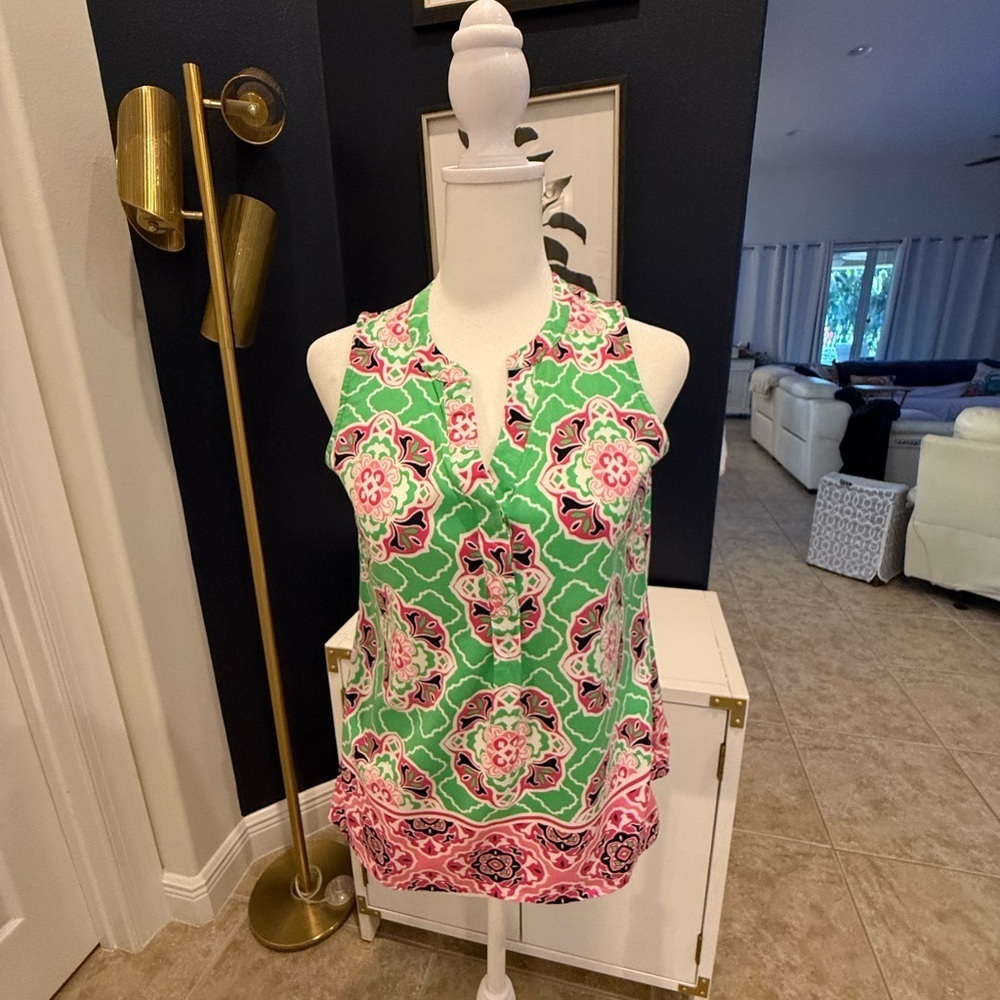 Crown & Ivy Green and Pink Sleeveless Top Size PS